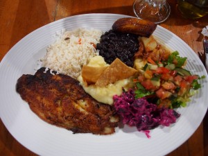 Un Casado : le plat typique local, c'est très bon !