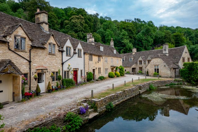 Castle Combe houses