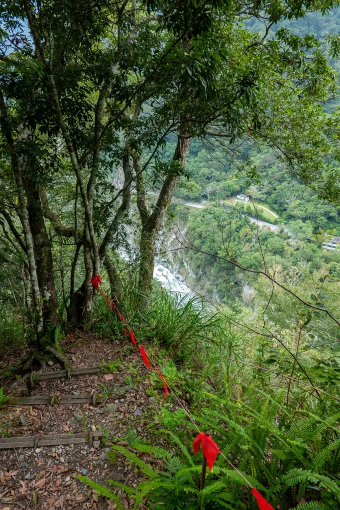 precipice lushui trail