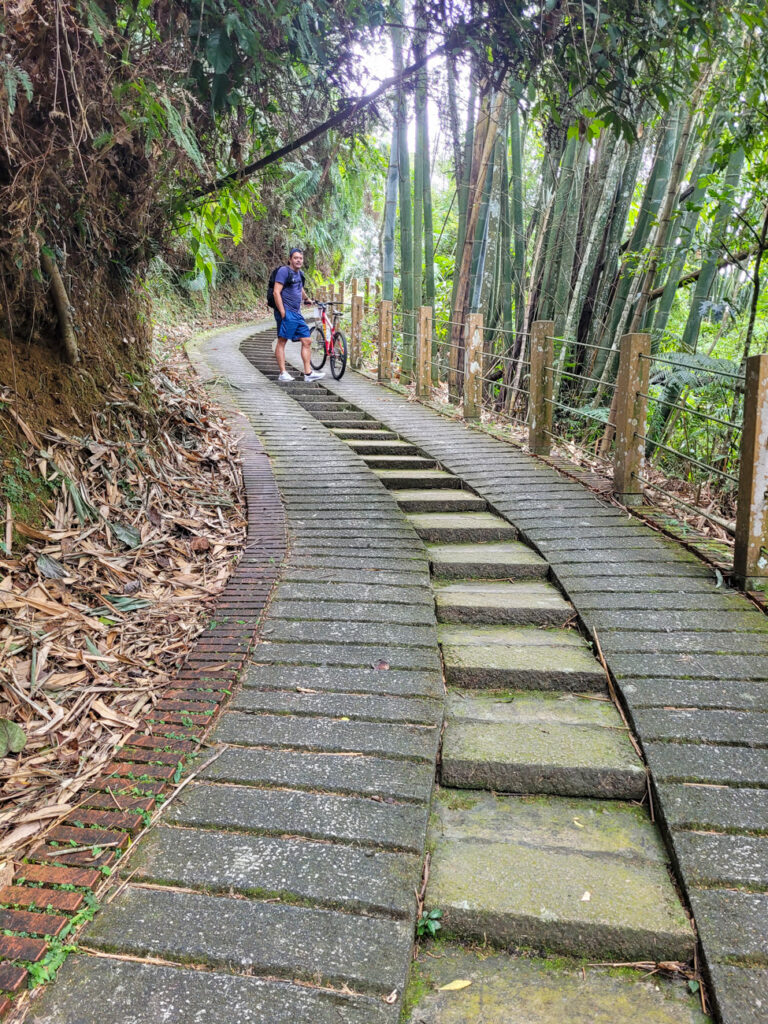 sentier velo sun moon lake