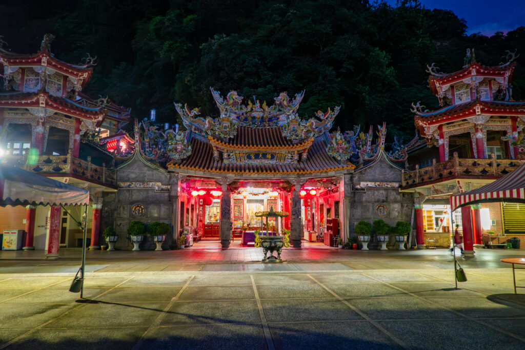 Shitoushan Quanhua Temple