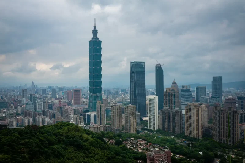 taipei from elephant mountain